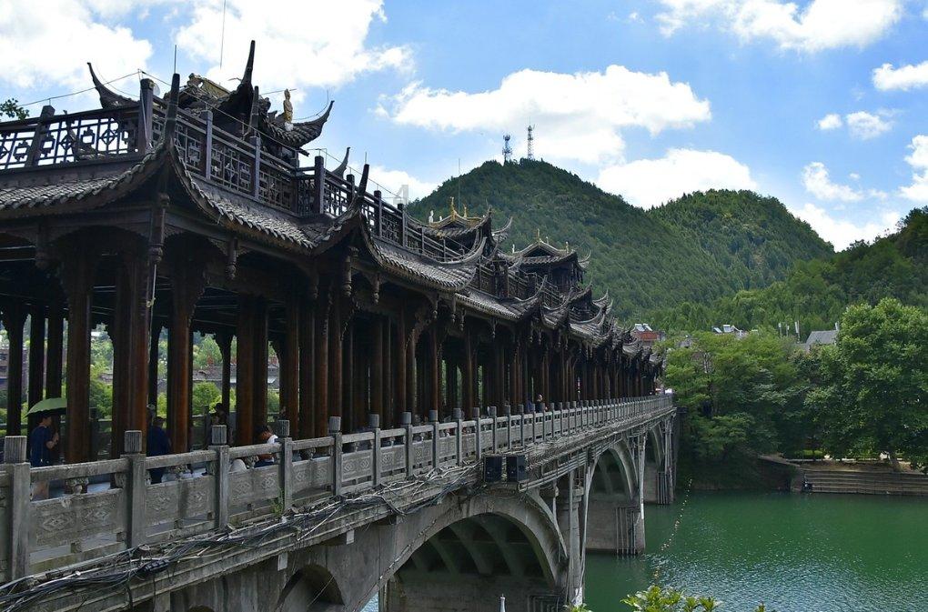 解惑蜗牛——总是说腿疼,腰疼后背疼,拍片子骨头没事,什么原因问答平台