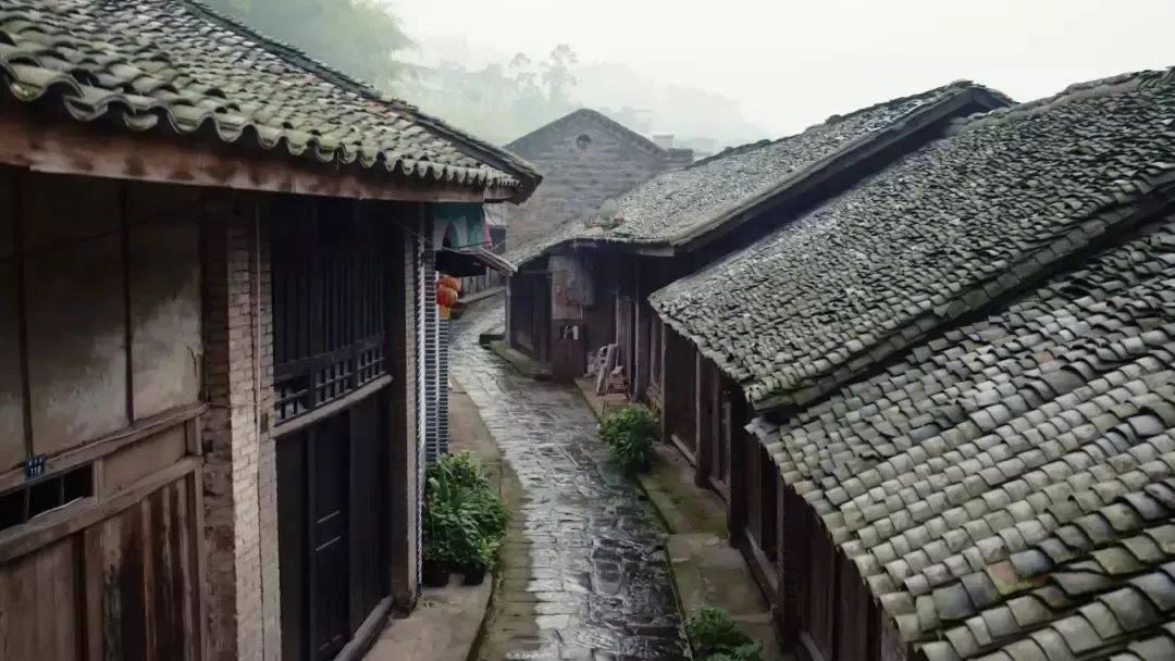 「分手后前任一直不回复我怎么办?」是最新最热门的红迪网社区平台