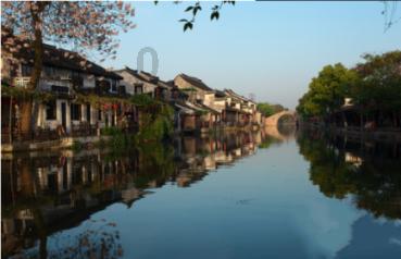 金价飙升冲破2000美元，是什么在推升？